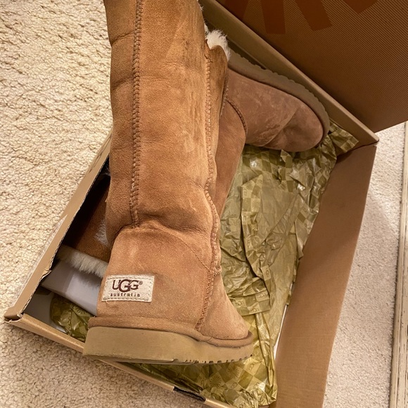 UGGS Bailey button triplet II boot - Picture 5 of 6